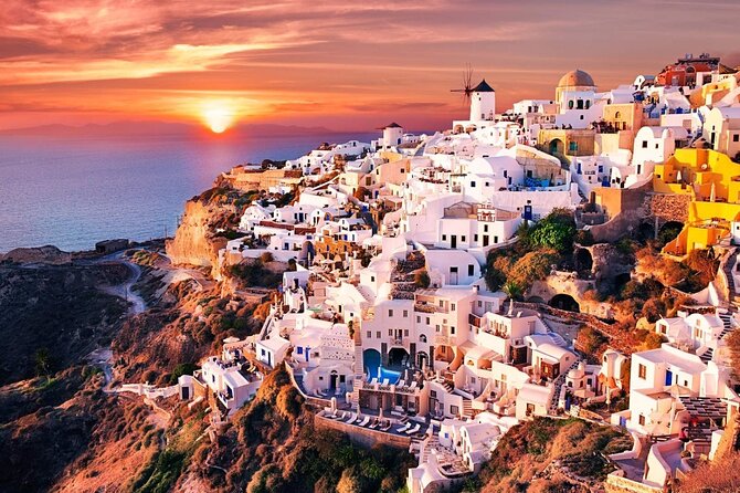 Santorini Winter Panorama - Perivolos Beach: black sand and real time to stroll