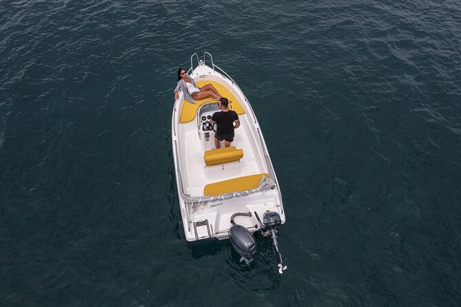 Self-Drive License-Free Boat Rental in Santorini from Vlichada - License-Free Self-Drive: What This Really Changes