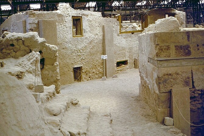 Small Group Santorini Discovery Tour with Lunch and Wine Tasting - Lost Atlantis Experience: volcanic ash and the Minoan mystery