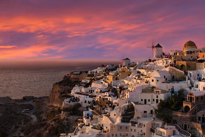 Sunset In Oia & Traditional Villages Bus Tour - Stop 3: Pyrgos Kallistis and the Skaros Ruins Viewpoint Hour