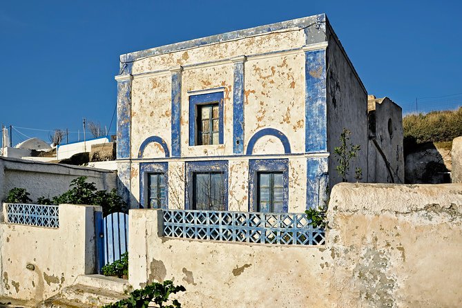 Thirassia Island: 6hr Private Tour with Lunch from Santorini - Why Thirassia feels calmer than busy Santorini