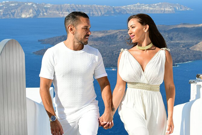 Timeless Memories: Your Exclusive Santorini Photo Session - How to get the most from your shoot (without overthinking it)