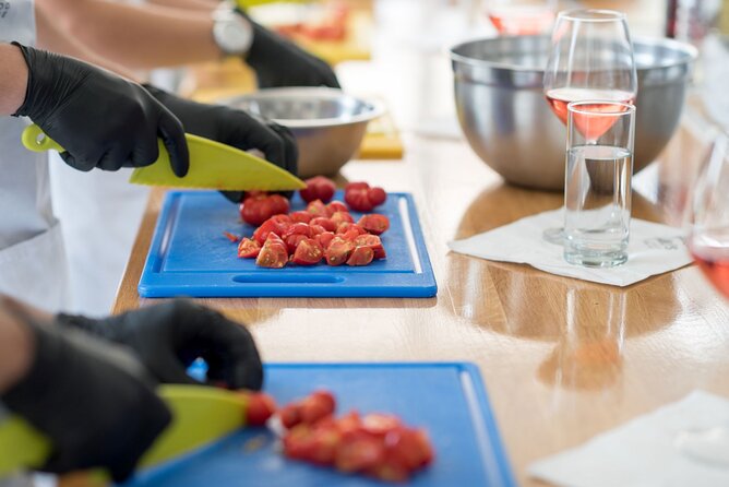 Traditional Kouzina Santorini Cooking Experience - Key highlights you’ll care about