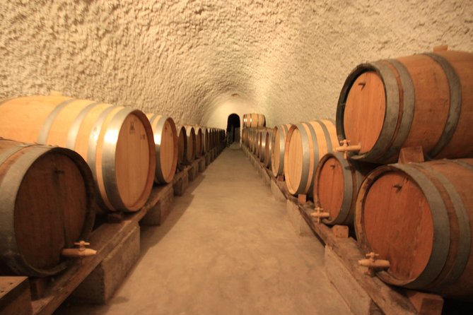 Wine Tour Santorini - Guides make the day: English escort and real personalities